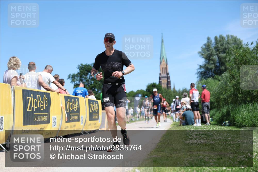 21.06.2026 - Viking Triathlon Michael Strokosch http://msf.ph/oto/9835764 21.06.2026 14:12:14 Laufen 321, 337, 353, 372 meine-sportfotos.de