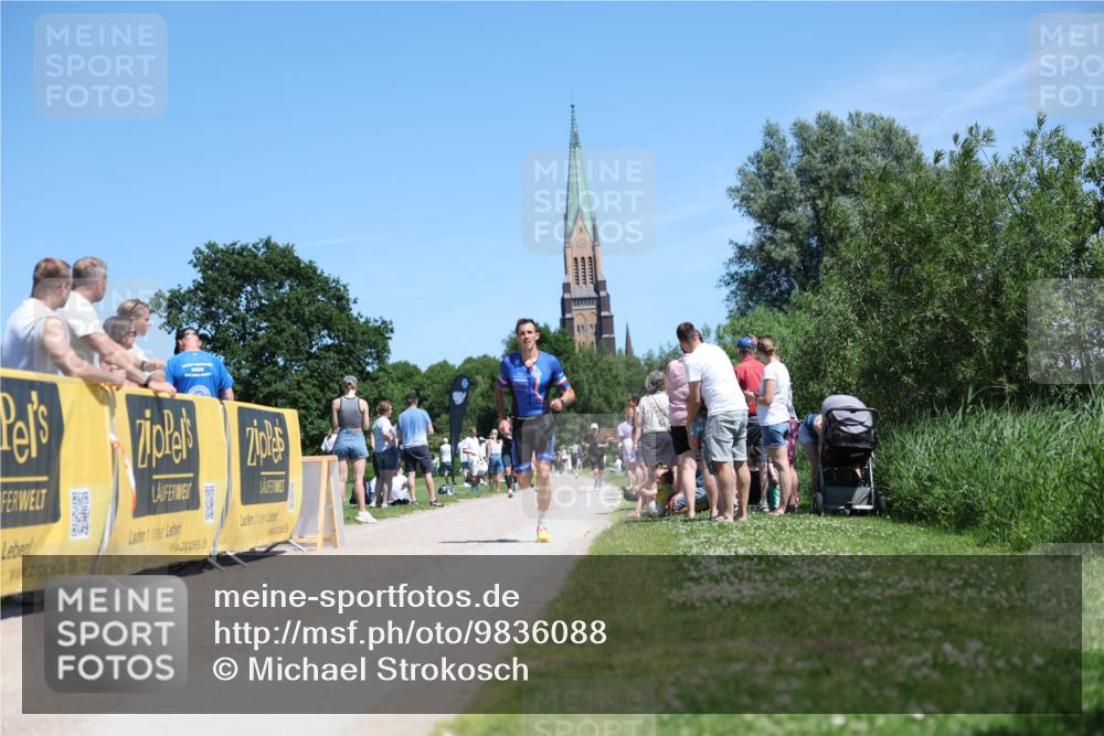21.06.2026 - Viking Triathlon Michael Strokosch http://msf.ph/oto/9836088 21.06.2026 14:15:04 Laufen 410 meine-sportfotos.de