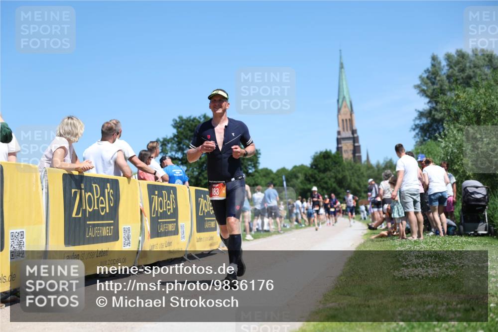 21.06.2026 - Viking Triathlon Michael Strokosch http://msf.ph/oto/9836176 21.06.2026 14:16:01 Laufen 183, 227, 494 meine-sportfotos.de