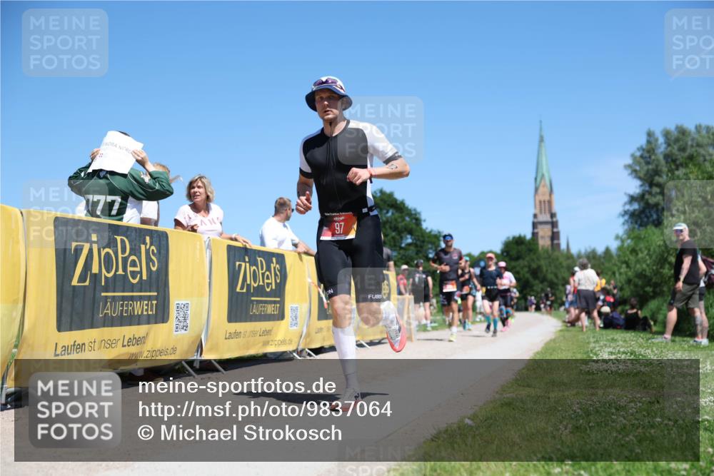 21.06.2026 - Viking Triathlon Michael Strokosch http://msf.ph/oto/9837064 21.06.2026 14:27:14 Laufen 97, 109, 395, 457, 541, 621 meine-sportfotos.de