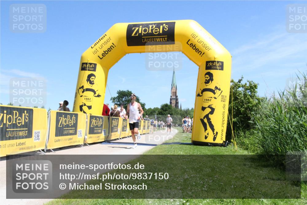 21.06.2026 - Viking Triathlon Michael Strokosch http://msf.ph/oto/9837150 21.06.2026 13:50:19 Laufen 667 meine-sportfotos.de