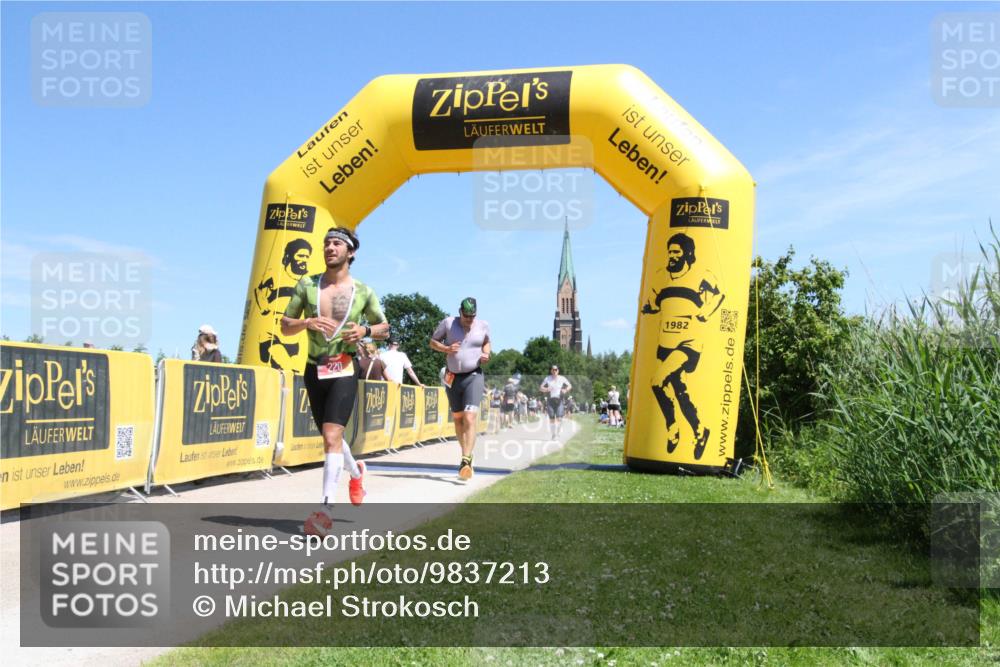21.06.2026 - Viking Triathlon Michael Strokosch http://msf.ph/oto/9837213 21.06.2026 13:52:08 Laufen 220, 287 meine-sportfotos.de