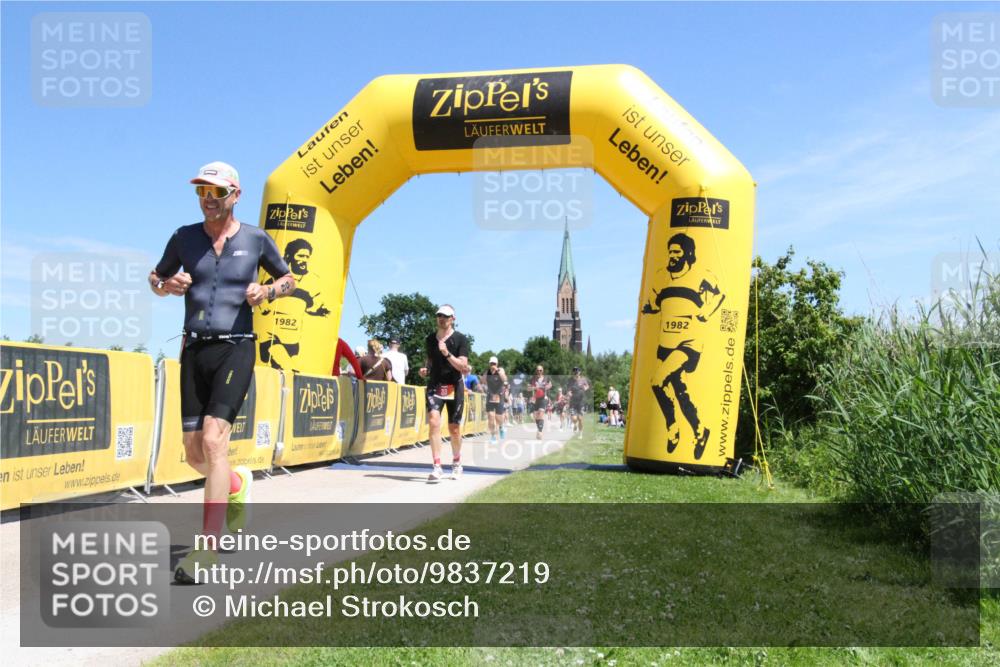 21.06.2026 - Viking Triathlon Michael Strokosch http://msf.ph/oto/9837219 21.06.2026 13:52:29 Laufen 33, 56 meine-sportfotos.de