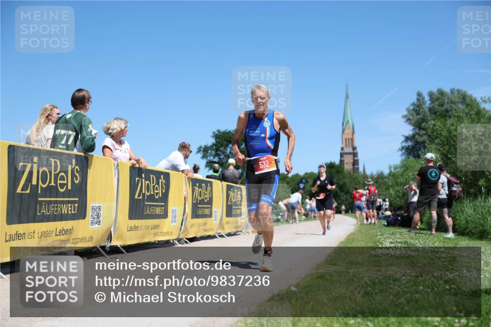 21.06.2026 - Viking Triathlon Michael Strokosch http://msf.ph/oto/9837236 21.06.2026 14:28:39 Laufen 127, 532 meine-sportfotos.de