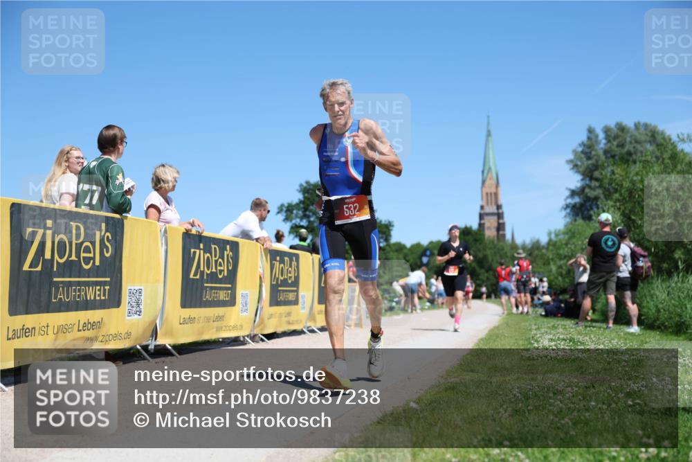21.06.2026 - Viking Triathlon Michael Strokosch http://msf.ph/oto/9837238 21.06.2026 14:28:39 Laufen 127, 532 meine-sportfotos.de