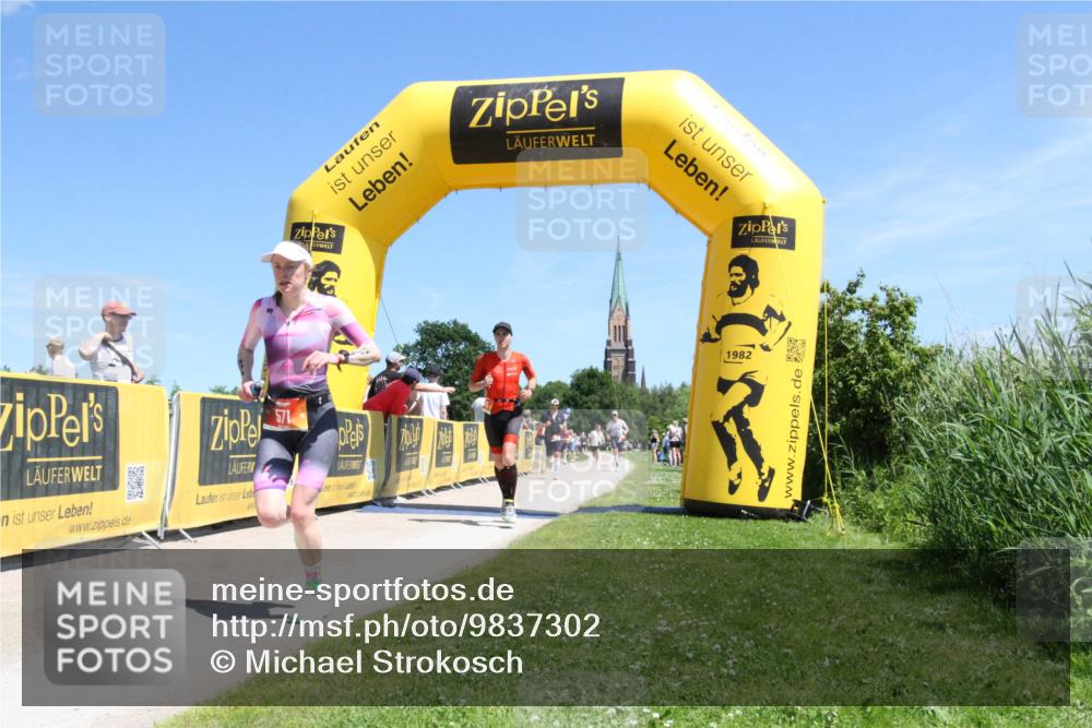 21.06.2026 - Viking Triathlon Michael Strokosch http://msf.ph/oto/9837302 21.06.2026 13:54:54 Laufen 545, 571 meine-sportfotos.de