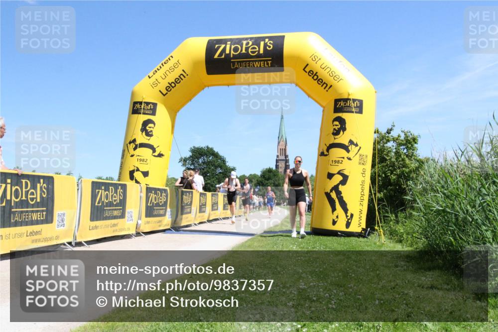 21.06.2026 - Viking Triathlon Michael Strokosch http://msf.ph/oto/9837357 21.06.2026 13:56:42 Laufen 209, 497 meine-sportfotos.de