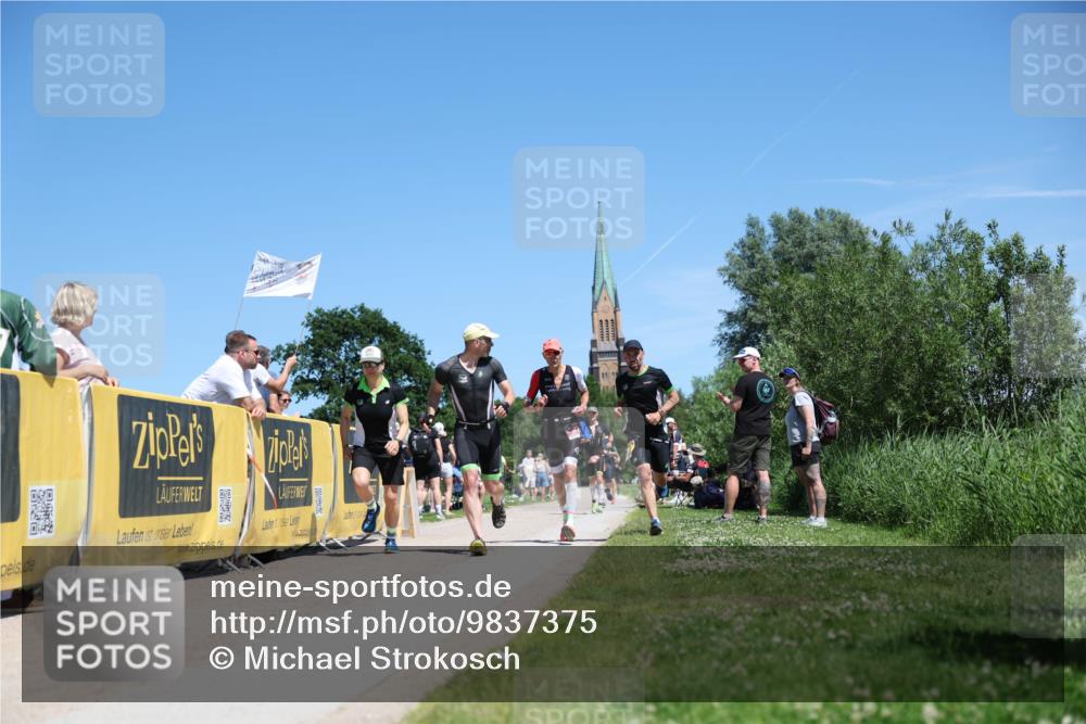 21.06.2026 - Viking Triathlon Michael Strokosch http://msf.ph/oto/9837375 21.06.2026 14:29:44 Laufen 70, 107, 113, 151, 340, 522, 610 meine-sportfotos.de