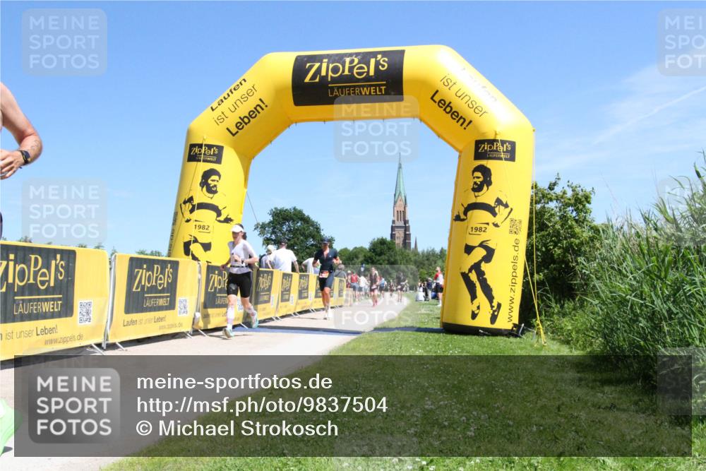 21.06.2026 - Viking Triathlon Michael Strokosch http://msf.ph/oto/9837504 21.06.2026 14:00:27 Laufen 479, 566 meine-sportfotos.de
