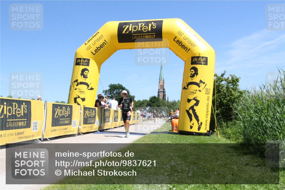 21.06.2026 - Viking Triathlon Michael Strokosch http://msf.ph/oto/9837621 21.06.2026 14:04:35 Laufen 14, 171 meine-sportfotos.de