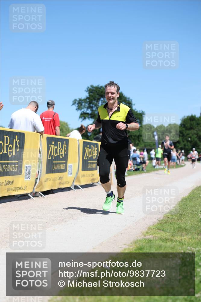 21.06.2026 - Viking Triathlon Michael Strokosch http://msf.ph/oto/9837723 21.06.2026 14:32:33 Laufen 392, 502 meine-sportfotos.de