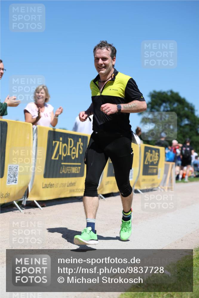 21.06.2026 - Viking Triathlon Michael Strokosch http://msf.ph/oto/9837728 21.06.2026 14:32:34 Laufen 392, 502 meine-sportfotos.de