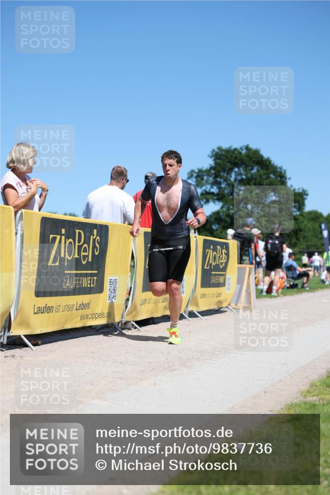 21.06.2026 - Viking Triathlon Michael Strokosch http://msf.ph/oto/9837736 21.06.2026 14:32:38 Laufen 392 meine-sportfotos.de
