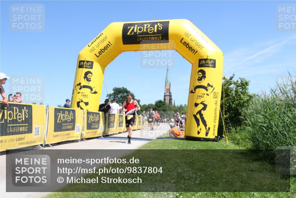 21.06.2026 - Viking Triathlon Michael Strokosch http://msf.ph/oto/9837804 21.06.2026 14:10:21 Laufen 568, 669 meine-sportfotos.de