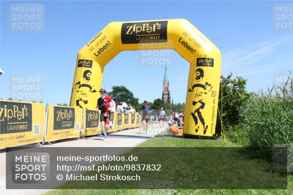 21.06.2026 - Viking Triathlon Michael Strokosch http://msf.ph/oto/9837832 21.06.2026 14:11:09 Laufen 65, 334 meine-sportfotos.de