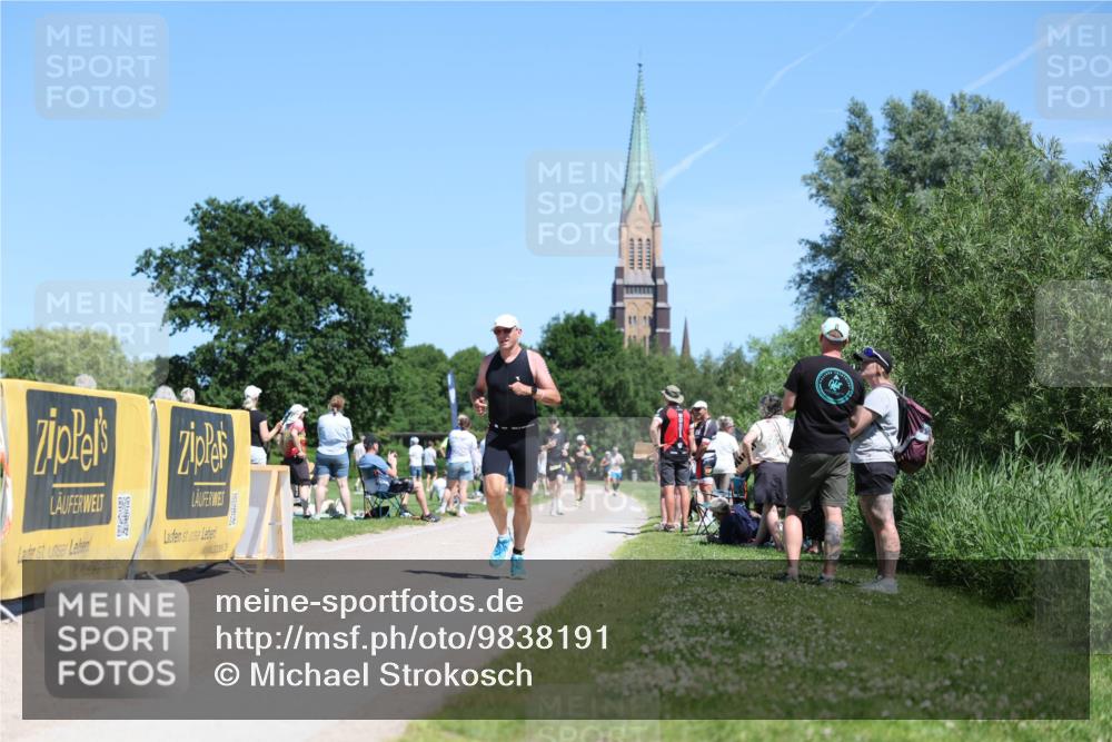 21.06.2026 - Viking Triathlon Michael Strokosch http://msf.ph/oto/9838191 21.06.2026 14:35:43 Laufen 331 meine-sportfotos.de