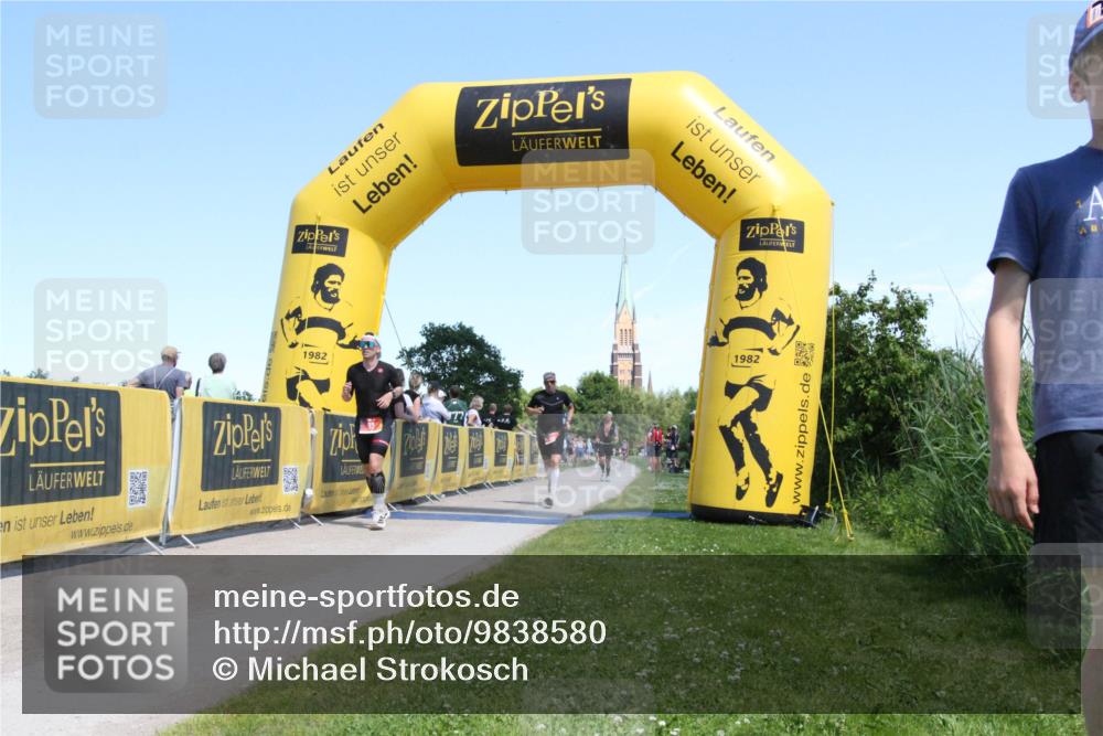 21.06.2026 - Viking Triathlon Michael Strokosch http://msf.ph/oto/9838580 21.06.2026 14:38:33 Laufen 93, 385 meine-sportfotos.de