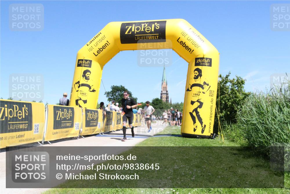 21.06.2026 - Viking Triathlon Michael Strokosch http://msf.ph/oto/9838645 21.06.2026 14:43:29 Laufen 241 meine-sportfotos.de