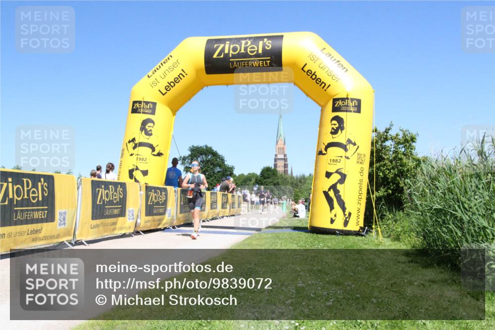21.06.2026 - Viking Triathlon Michael Strokosch http://msf.ph/oto/9839072 21.06.2026 15:23:24 Laufen 137 meine-sportfotos.de