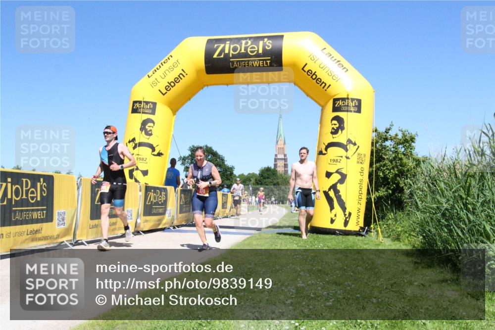 21.06.2026 - Viking Triathlon Michael Strokosch http://msf.ph/oto/9839149 21.06.2026 15:33:53 Laufen 349, 378 meine-sportfotos.de