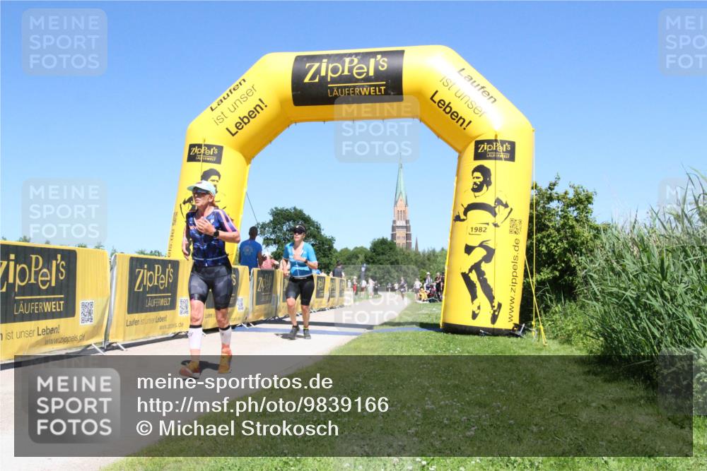 21.06.2026 - Viking Triathlon Michael Strokosch http://msf.ph/oto/9839166 21.06.2026 15:36:19 Laufen 326, 368 meine-sportfotos.de
