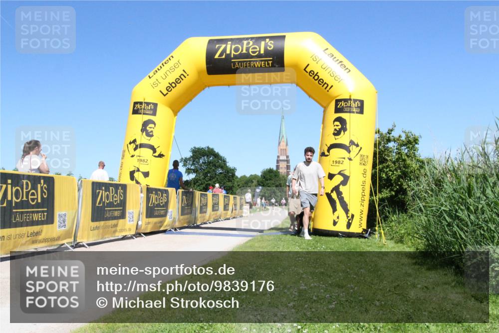 21.06.2026 - Viking Triathlon Michael Strokosch http://msf.ph/oto/9839176 21.06.2026 15:38:36 Laufen 554 meine-sportfotos.de