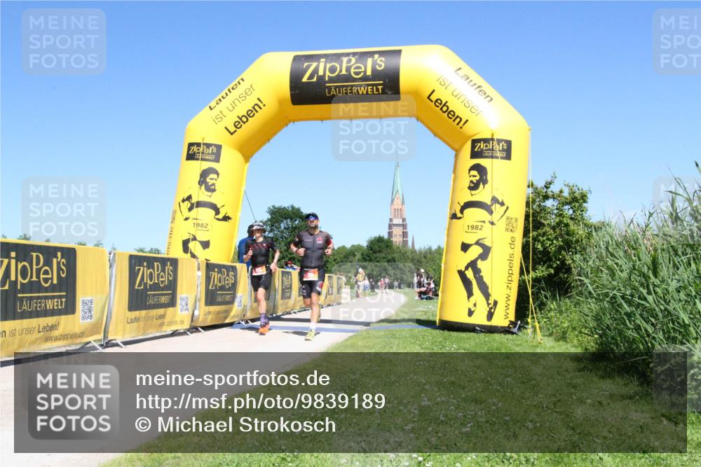 21.06.2026 - Viking Triathlon Michael Strokosch http://msf.ph/oto/9839189 21.06.2026 15:40:10 Laufen 395, 400 meine-sportfotos.de