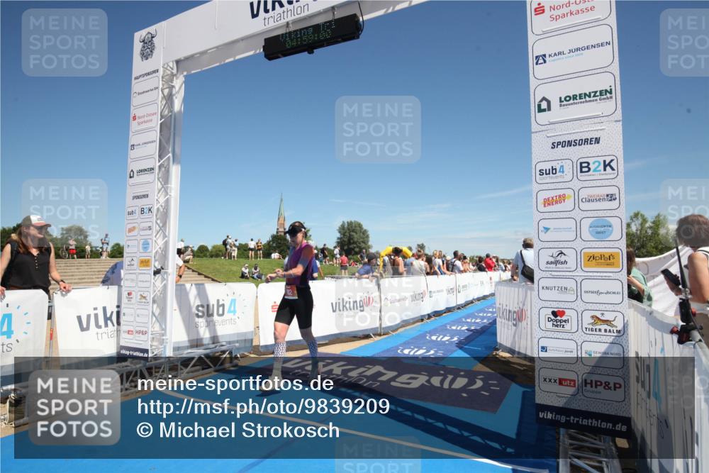21.06.2026 - Viking Triathlon Michael Strokosch http://msf.ph/oto/9839209 21.06.2026 14:59:15 Ziel 102 meine-sportfotos.de