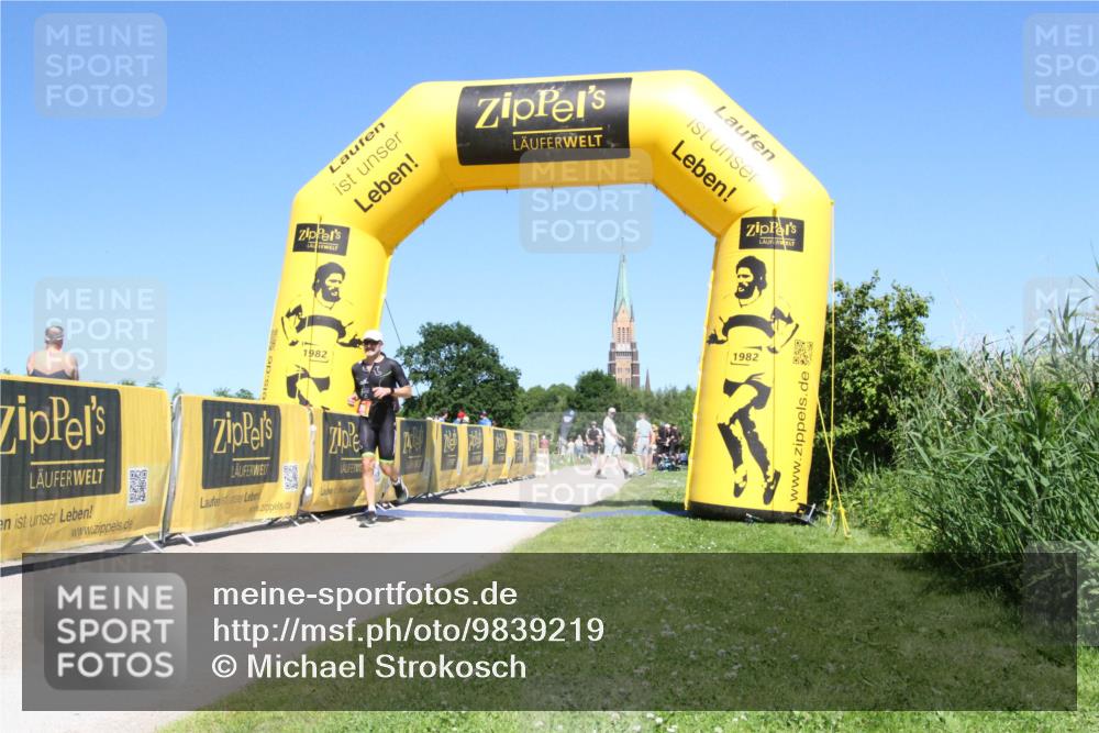 21.06.2026 - Viking Triathlon Michael Strokosch http://msf.ph/oto/9839219 21.06.2026 15:44:10 Laufen 398 meine-sportfotos.de