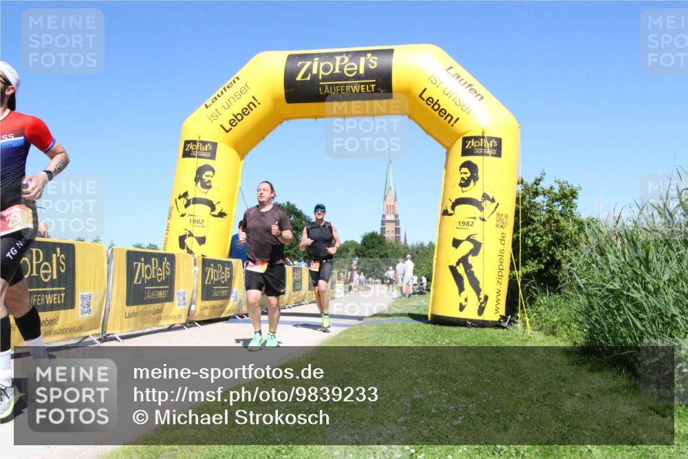 21.06.2026 - Viking Triathlon Michael Strokosch http://msf.ph/oto/9839233 21.06.2026 15:44:50 Laufen 39, 251, 358, 370 meine-sportfotos.de