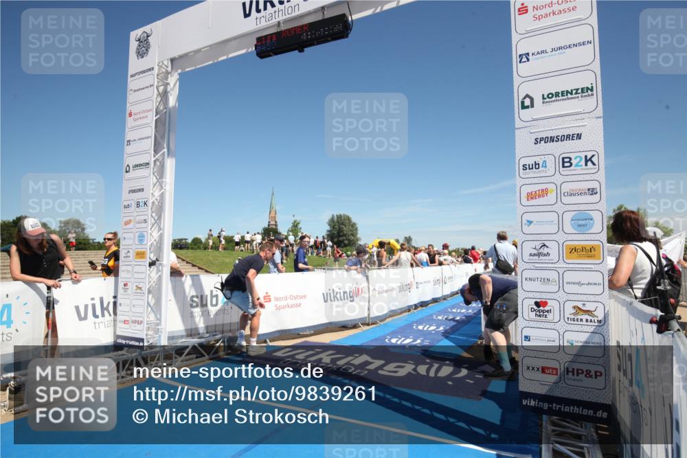 21.06.2026 - Viking Triathlon Michael Strokosch http://msf.ph/oto/9839261 21.06.2026 15:00:25 Ziel 209 meine-sportfotos.de