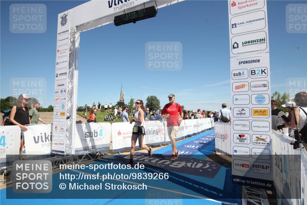 21.06.2026 - Viking Triathlon Michael Strokosch http://msf.ph/oto/9839266 21.06.2026 15:00:46 Ziel  meine-sportfotos.de