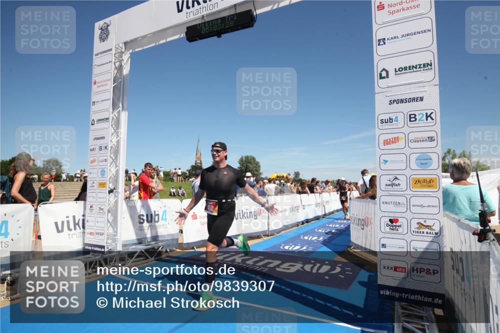 21.06.2026 - Viking Triathlon Michael Strokosch http://msf.ph/oto/9839307 21.06.2026 15:03:42 Ziel 456 meine-sportfotos.de