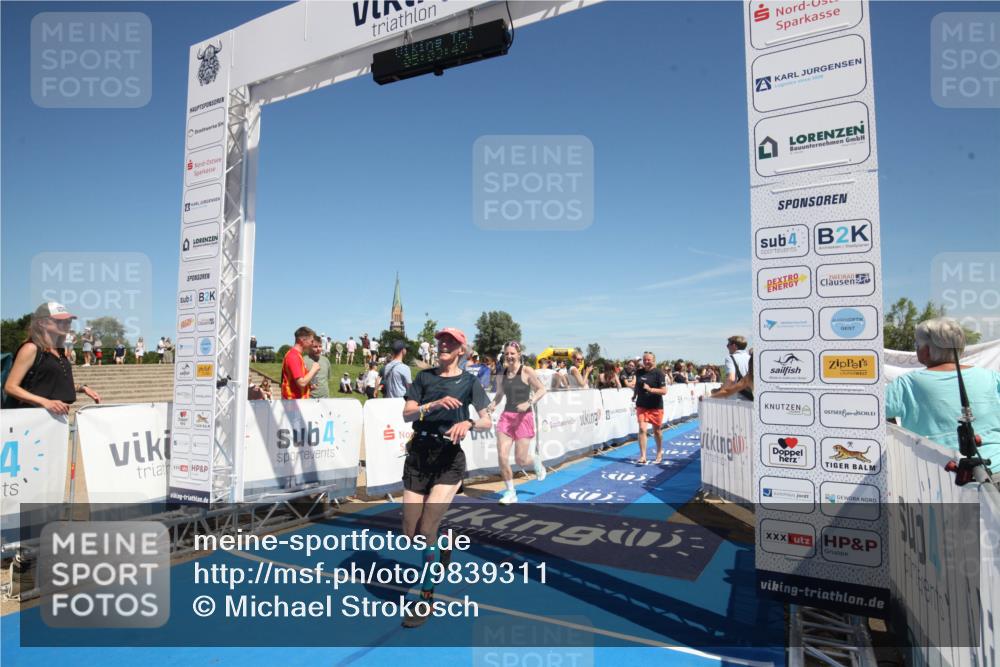 21.06.2026 - Viking Triathlon Michael Strokosch http://msf.ph/oto/9839311 21.06.2026 15:04:04 Ziel 621 meine-sportfotos.de