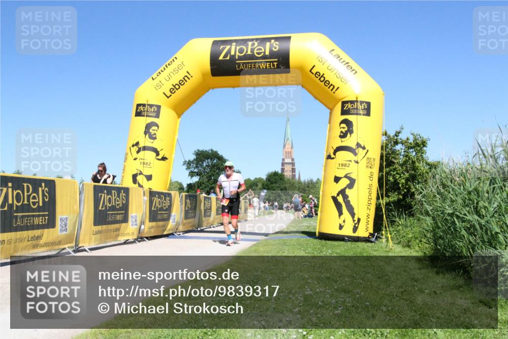 21.06.2026 - Viking Triathlon Michael Strokosch http://msf.ph/oto/9839317 21.06.2026 15:50:14 Laufen 81, 190 meine-sportfotos.de