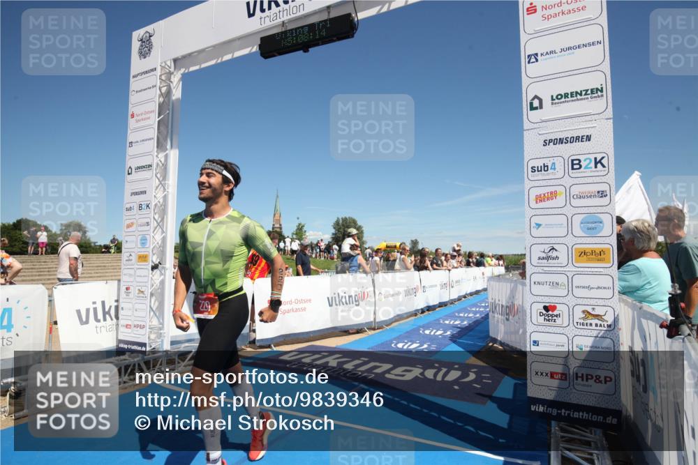 21.06.2026 - Viking Triathlon Michael Strokosch http://msf.ph/oto/9839346 21.06.2026 15:08:29 Ziel 220 meine-sportfotos.de