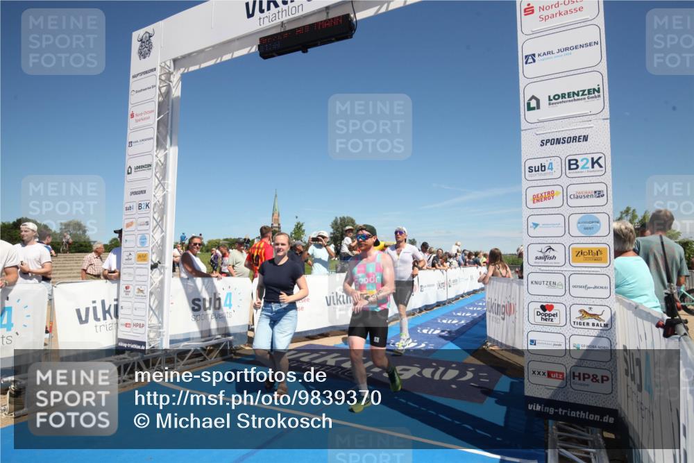 21.06.2026 - Viking Triathlon Michael Strokosch http://msf.ph/oto/9839370 21.06.2026 15:10:39 Ziel 620 meine-sportfotos.de
