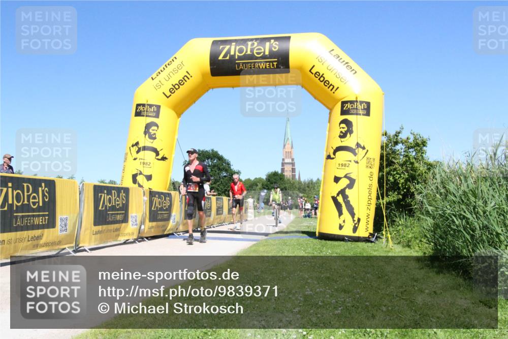21.06.2026 - Viking Triathlon Michael Strokosch http://msf.ph/oto/9839371 21.06.2026 15:54:12 Laufen 375 meine-sportfotos.de