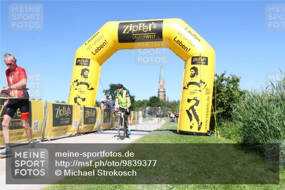 21.06.2026 - Viking Triathlon Michael Strokosch http://msf.ph/oto/9839377 21.06.2026 15:54:16 Laufen 375, 431 meine-sportfotos.de