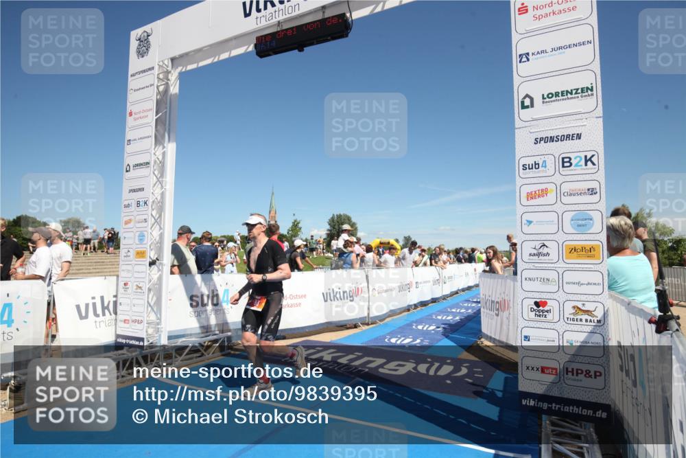 21.06.2026 - Viking Triathlon Michael Strokosch http://msf.ph/oto/9839395 21.06.2026 15:12:26 Ziel 33, 42, 248 meine-sportfotos.de