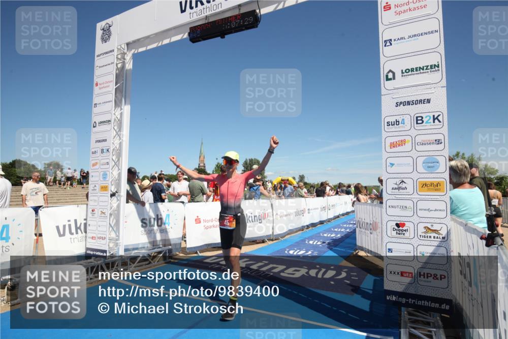 21.06.2026 - Viking Triathlon Michael Strokosch http://msf.ph/oto/9839400 21.06.2026 15:13:10 Ziel 45 meine-sportfotos.de