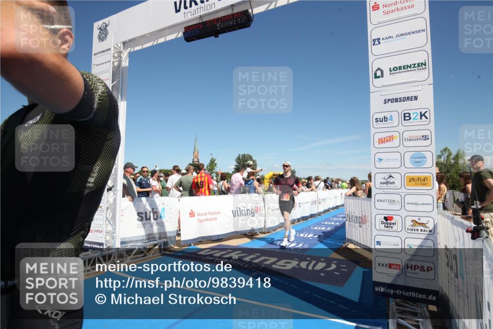 21.06.2026 - Viking Triathlon Michael Strokosch http://msf.ph/oto/9839418 21.06.2026 15:14:34 Ziel 374 meine-sportfotos.de