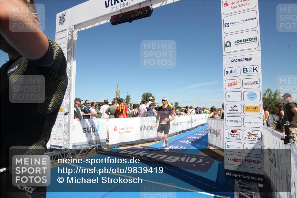 21.06.2026 - Viking Triathlon Michael Strokosch http://msf.ph/oto/9839419 21.06.2026 15:14:34 Ziel 374 meine-sportfotos.de