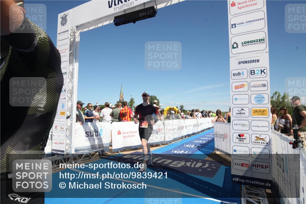 21.06.2026 - Viking Triathlon Michael Strokosch http://msf.ph/oto/9839421 21.06.2026 15:14:35 Ziel 374, 552 meine-sportfotos.de