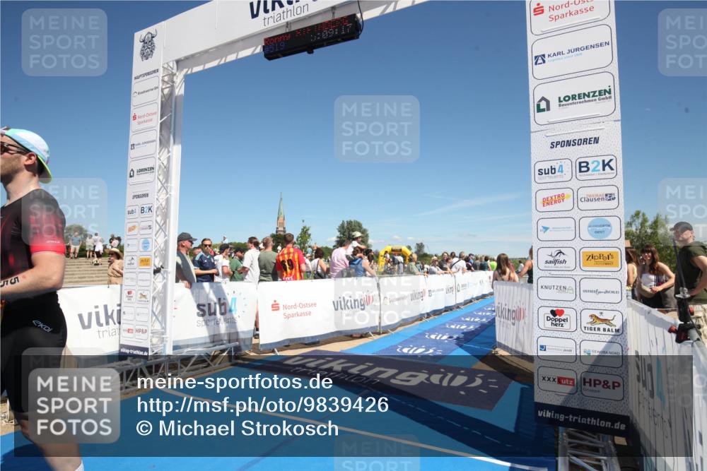 21.06.2026 - Viking Triathlon Michael Strokosch http://msf.ph/oto/9839426 21.06.2026 15:14:36 Ziel 374, 552 meine-sportfotos.de