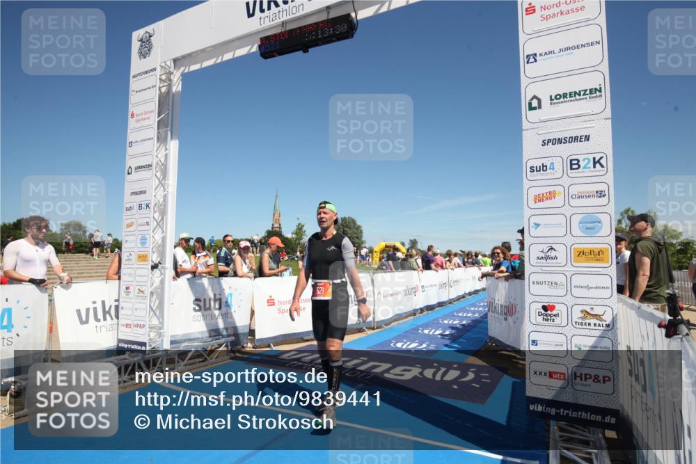 21.06.2026 - Viking Triathlon Michael Strokosch http://msf.ph/oto/9839441 21.06.2026 15:17:10 Ziel 521 meine-sportfotos.de
