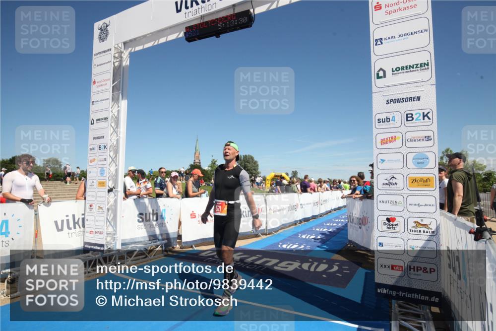 21.06.2026 - Viking Triathlon Michael Strokosch http://msf.ph/oto/9839442 21.06.2026 15:17:11 Ziel 521 meine-sportfotos.de