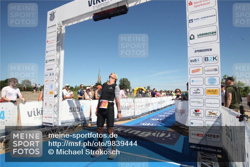 21.06.2026 - Viking Triathlon Michael Strokosch http://msf.ph/oto/9839444 21.06.2026 15:17:12 Ziel 521 meine-sportfotos.de