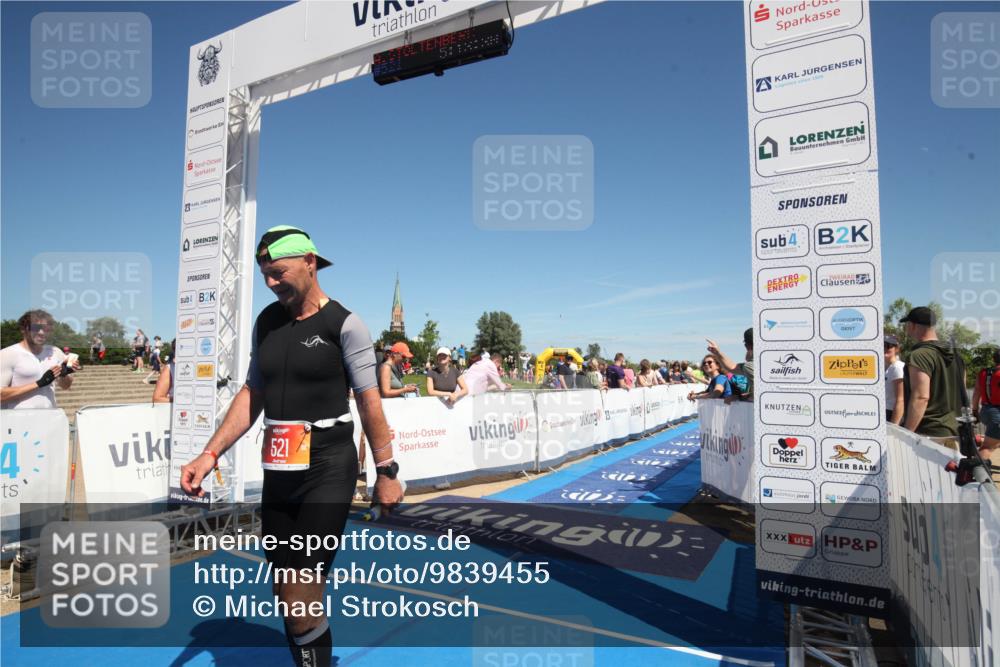 21.06.2026 - Viking Triathlon Michael Strokosch http://msf.ph/oto/9839455 21.06.2026 15:17:14 Ziel 521 meine-sportfotos.de