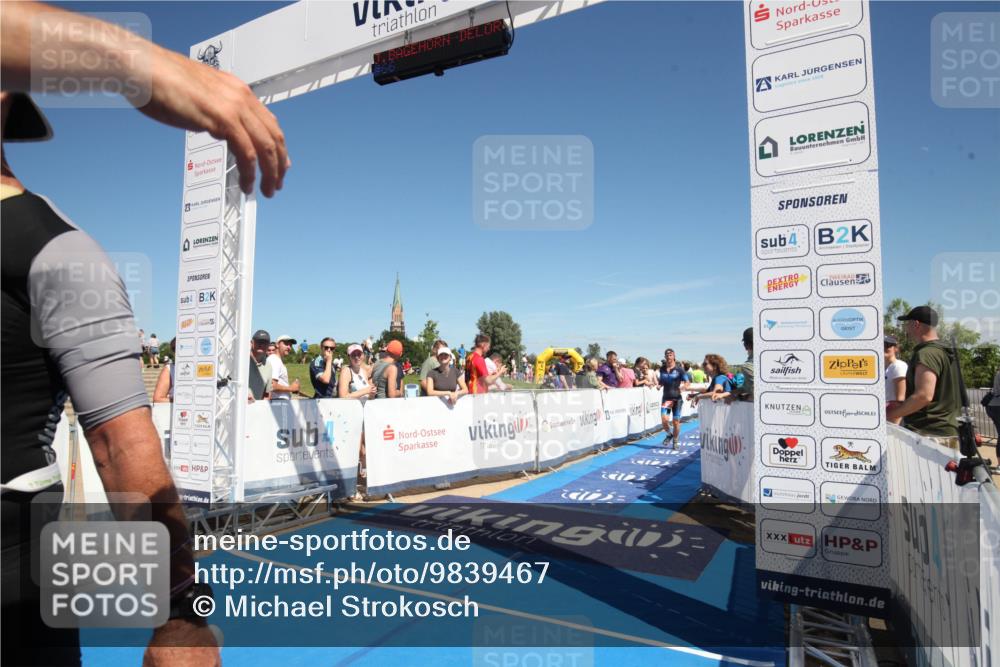 21.06.2026 - Viking Triathlon Michael Strokosch http://msf.ph/oto/9839467 21.06.2026 15:17:17 Ziel  meine-sportfotos.de